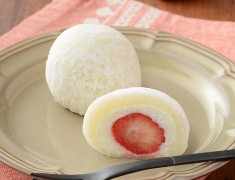 ローソンまるごと苺のクリーム大福
